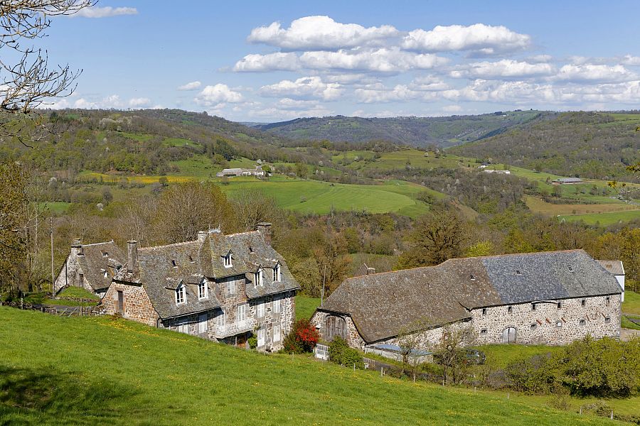 GR® 465, Entre gorges et vallées du Cantal et de l'Aveyron