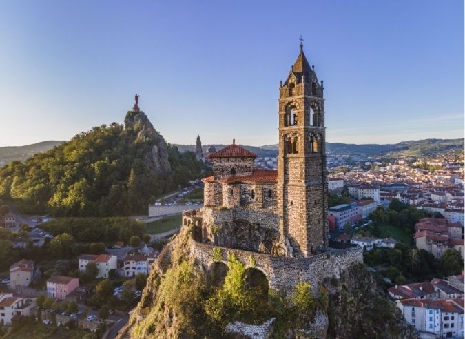 4 jours sur le GR®65 des Volcans du Velay au granite de la Margeride