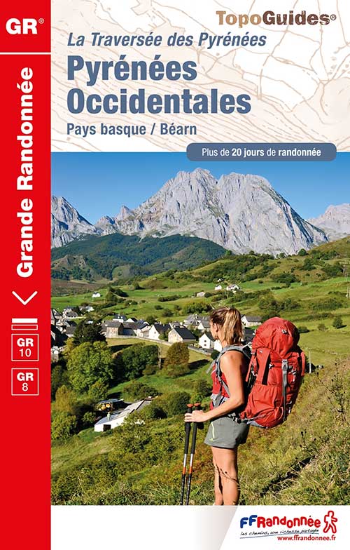 Topoguide GR® 10 - Pyrénées Occidentales. © FFRandonnée