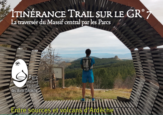 Itinérance trail sur le GR7. Crédit : Hugues DIJOLS Montagne & Ascensions