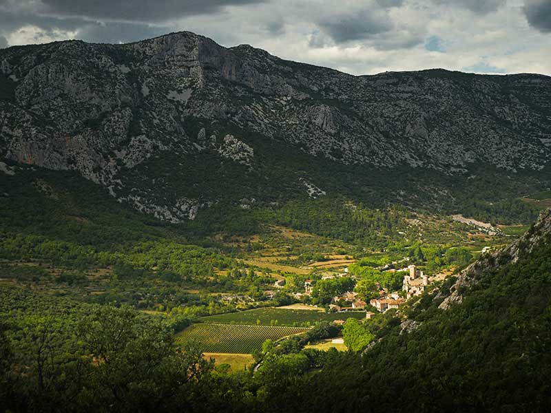 question 7 - randonnée sur le GR® de Pays Grand Pic Saint-Loup. Crédit : / HEMIS