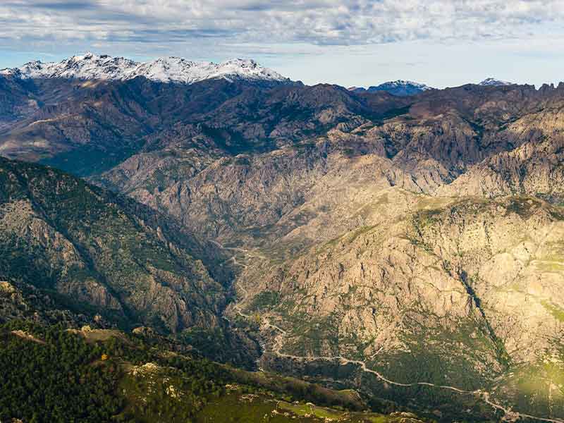 question 8 - randonnée en montagne © Hervé TARDY / HEMIS