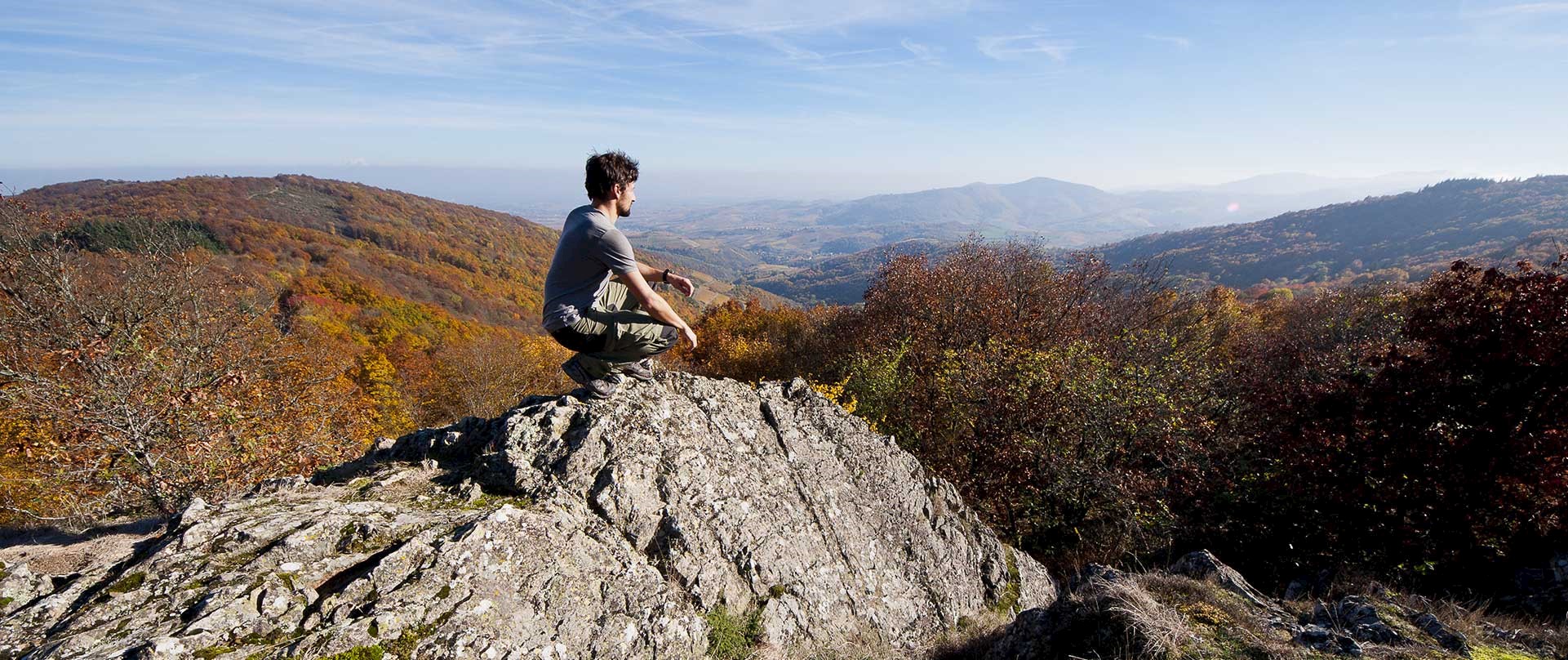 Vue sur la vallée du Rhône depuis les environs de la Croix Rosier © Michel CAVALIER / HEMIS