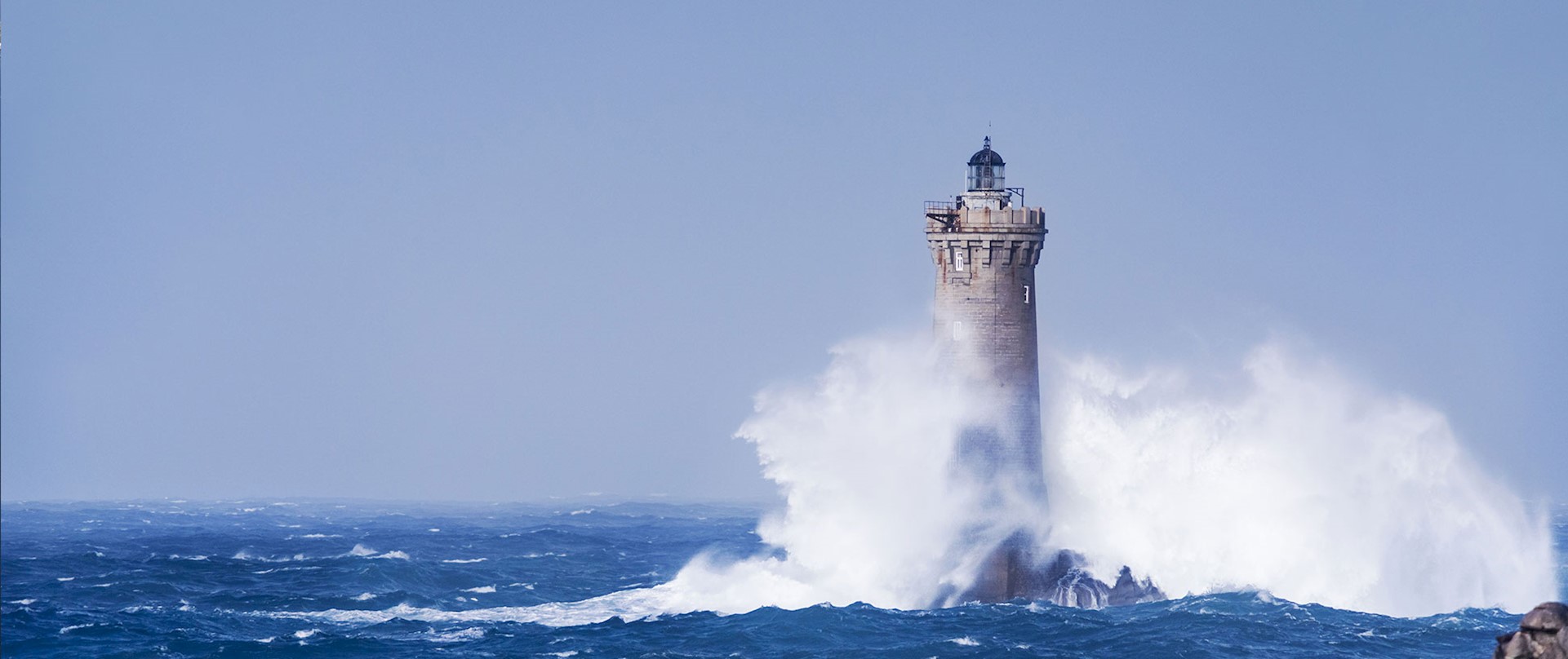 JOUR 4 : Phare du four sous la tempête, classé au titre des Monuments Historiques. © GRIMBERG Didier / HEMIS