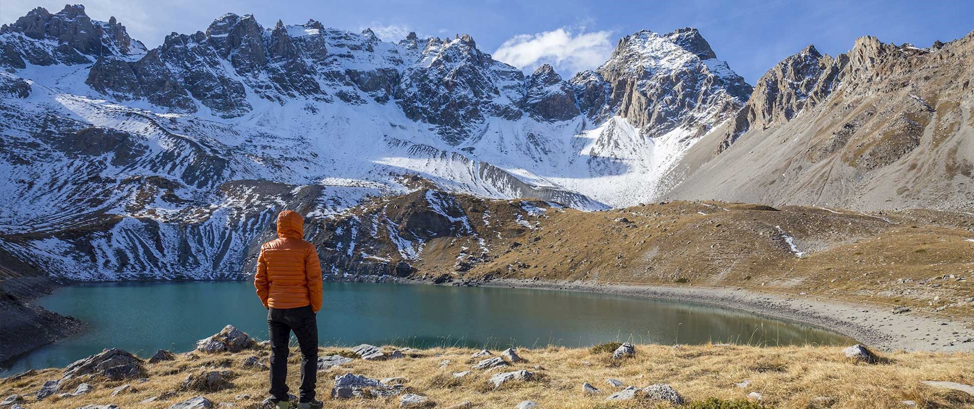 Lac Sainte-Anne (2415m) dominé par les Pics de la Font Sancte (3385m). © CAVALIER Michel / HEMIS