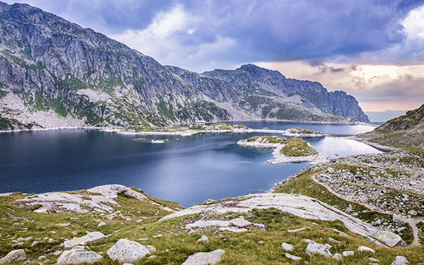 Randonnée sur le GR® 738 à Belledonne, de La Martinette à Chamrousse. © Franck GUIZIOU / HEMIS