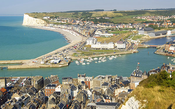 GR® 21 littoral de Normandie - Le Tréport, panorama depuis la terrasse. © René MATTES / HEMIS