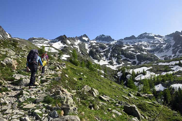 GR® 52, Alpes-Maritimes, parc national du Mercantour, Haute-Vésubie, vallon de la Madone de Fenestre, massif du Gélas (3143 m) qui marque la frontière avec l'Italie. © Bertrand RIEGER / HEMIS