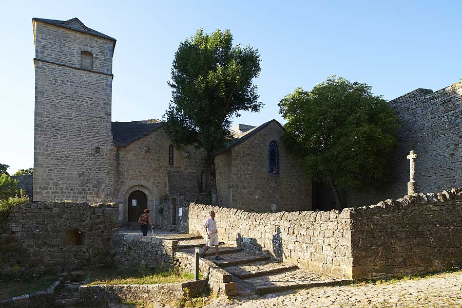 La Couvertoirade, église et cimetière. Crédit : CAVIGLIA Denis / HEMIS