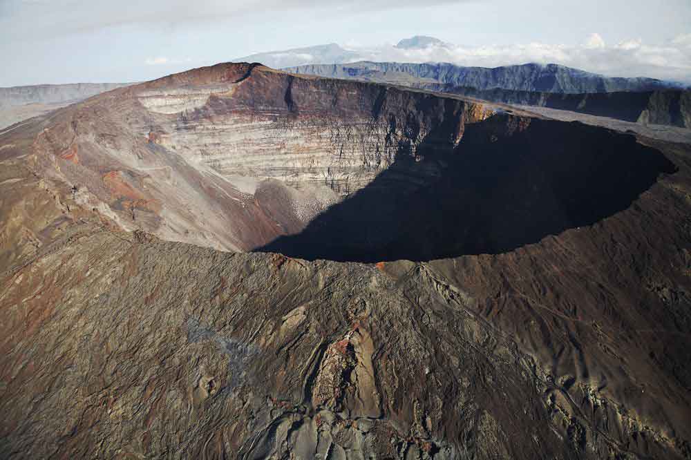 Volcan du Piton de la Fournaise, cratère Dolomieu