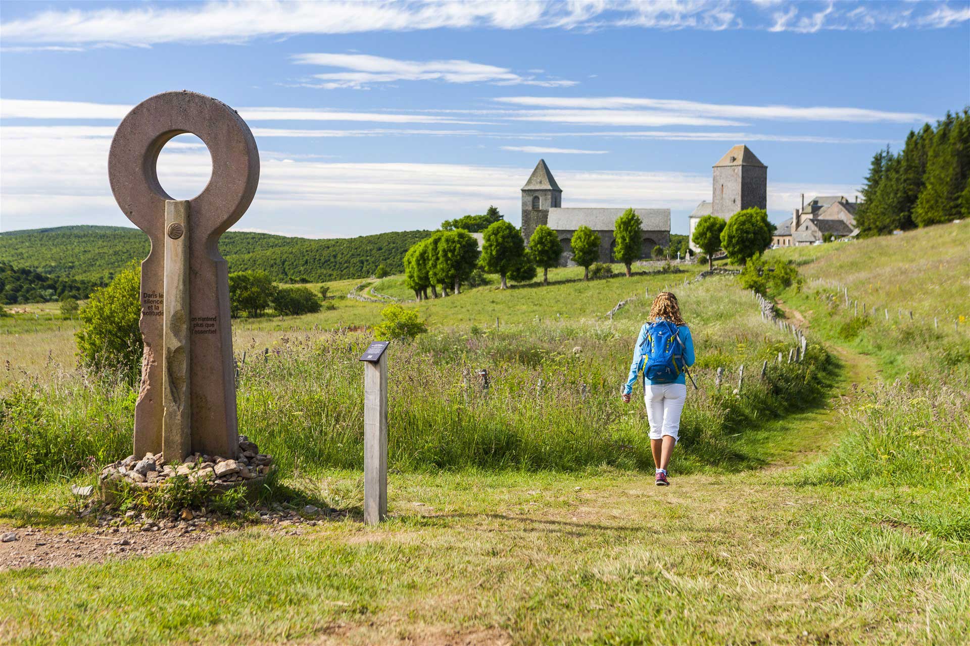  Dômerie de l'Aubrac, ancienne abbaye. Crédit : Montico Lionel / Hemis.fr