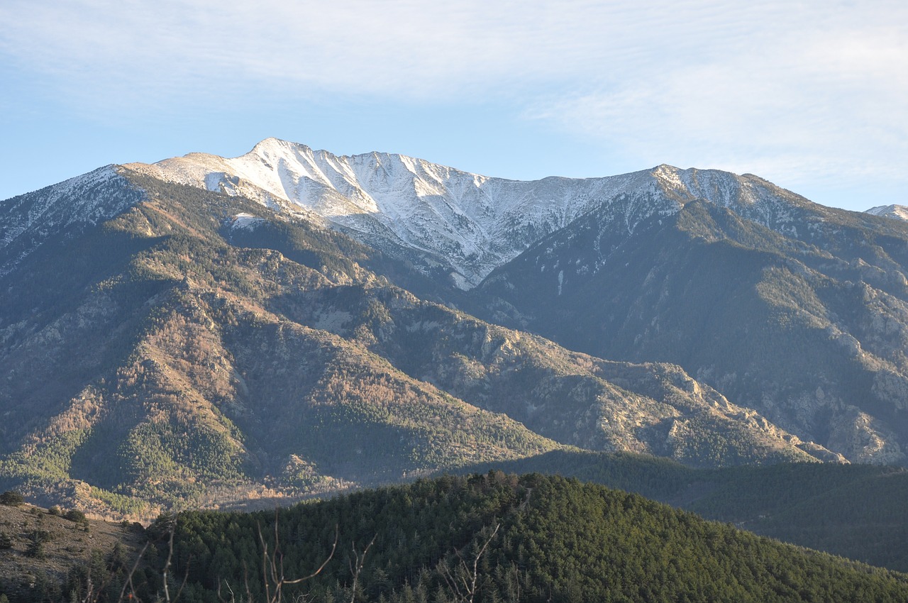 GR® 10 - De Mérens-les-Vals à Banyuls-sur-Mer GR® 10 - De Mérens-les-Vals à Banyuls-sur-Mer