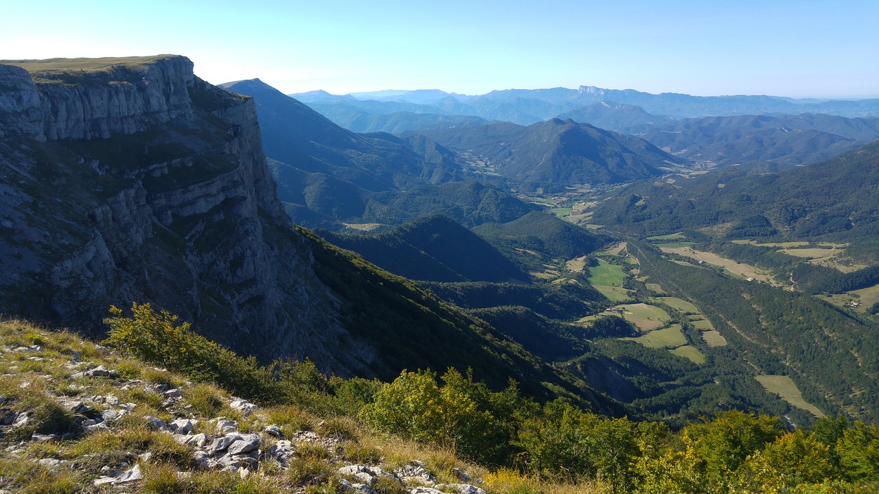 Le sentier GR 9 Le sentier GR 9