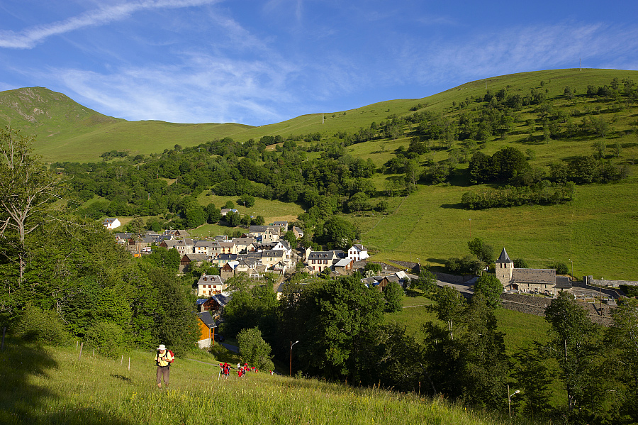 Le sentier GR de Pays Tour d'Oueil-Larboust Le sentier GR de Pays Tour d'Oueil-Larboust
