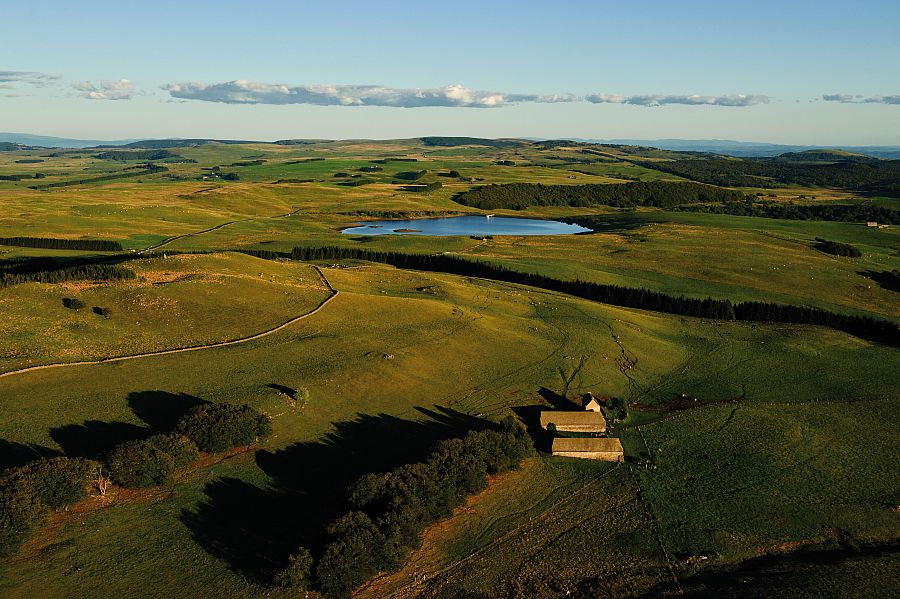 GR de Pays Tour des Monts d'Aubrac GR de Pays Tour des Monts d'Aubrac