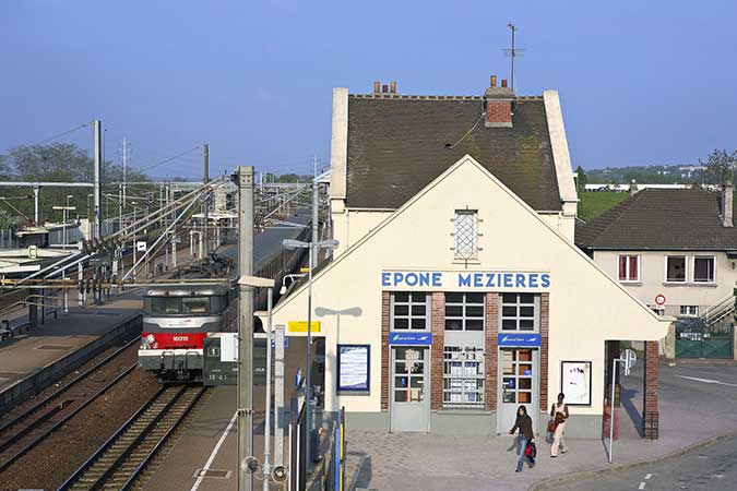 GR® 26, De Villennes-sur-Seine à la gare d’Épône-Mézières