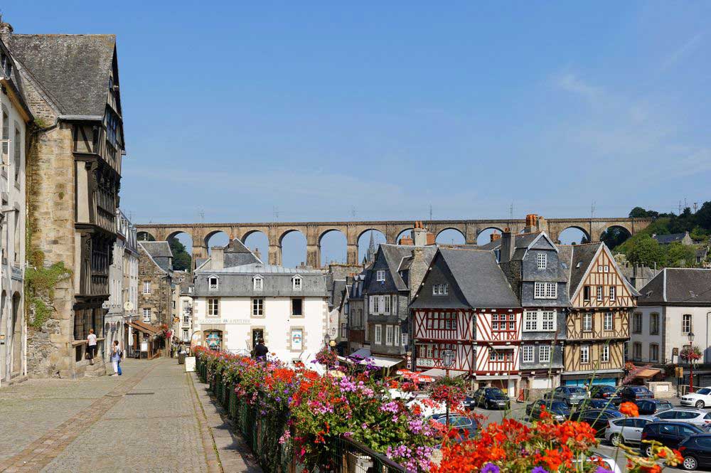 GR® 380, les enclos paroissiaux GR® 380, les enclos paroissiaux