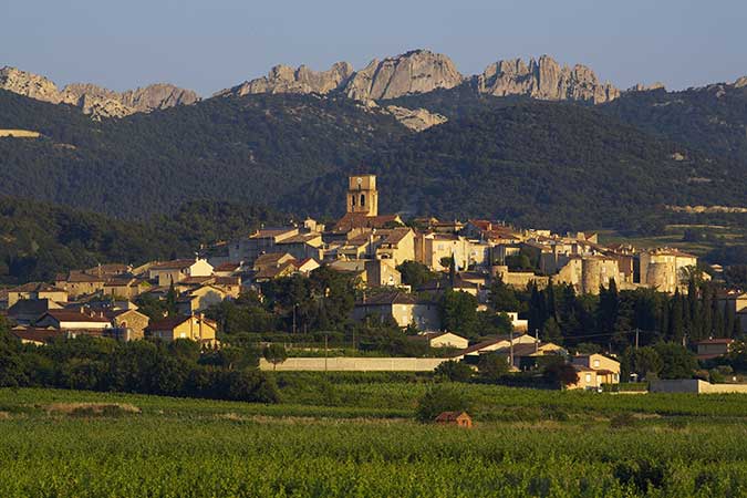 GR de Pays Tour des Dentelles de Montmirail