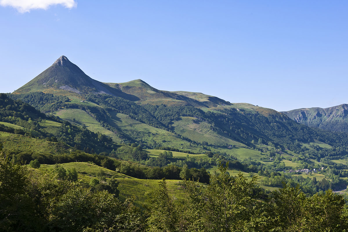 GR 400 Le Tour Du Volcan Cantalien Mon GR 